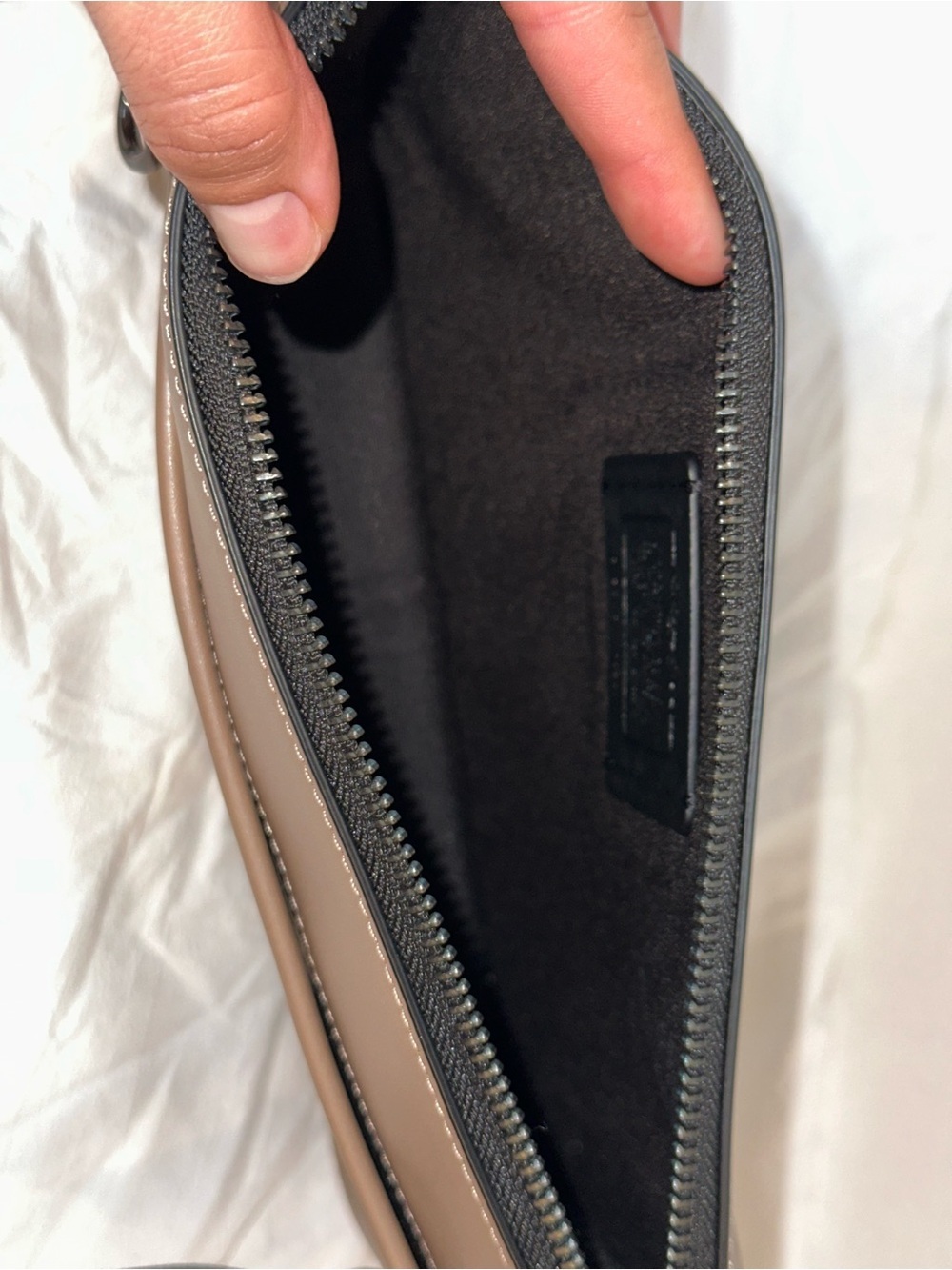 Coach Heritage Convertible Crossbody Bag🟫 - Picture 5 of 7